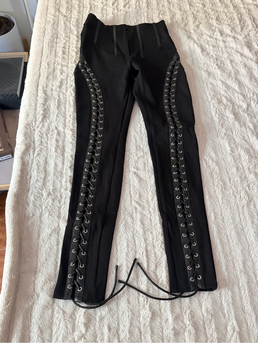 Black Lace-Up High-Waist Pants - Picture 5 of 6